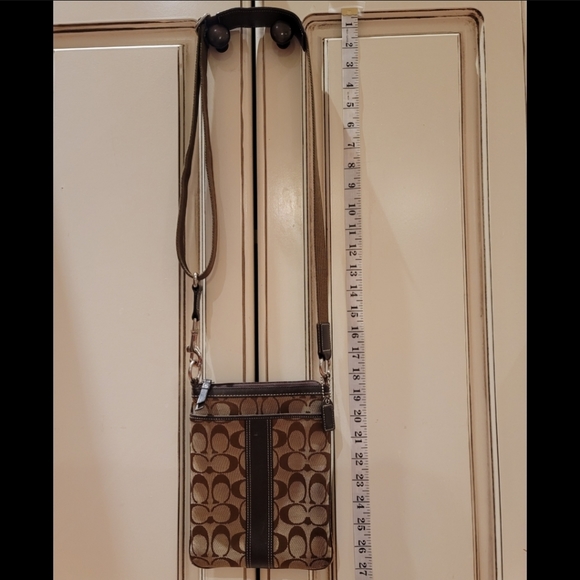 EUC Coach Crossbody Bag - Picture 3 of 16